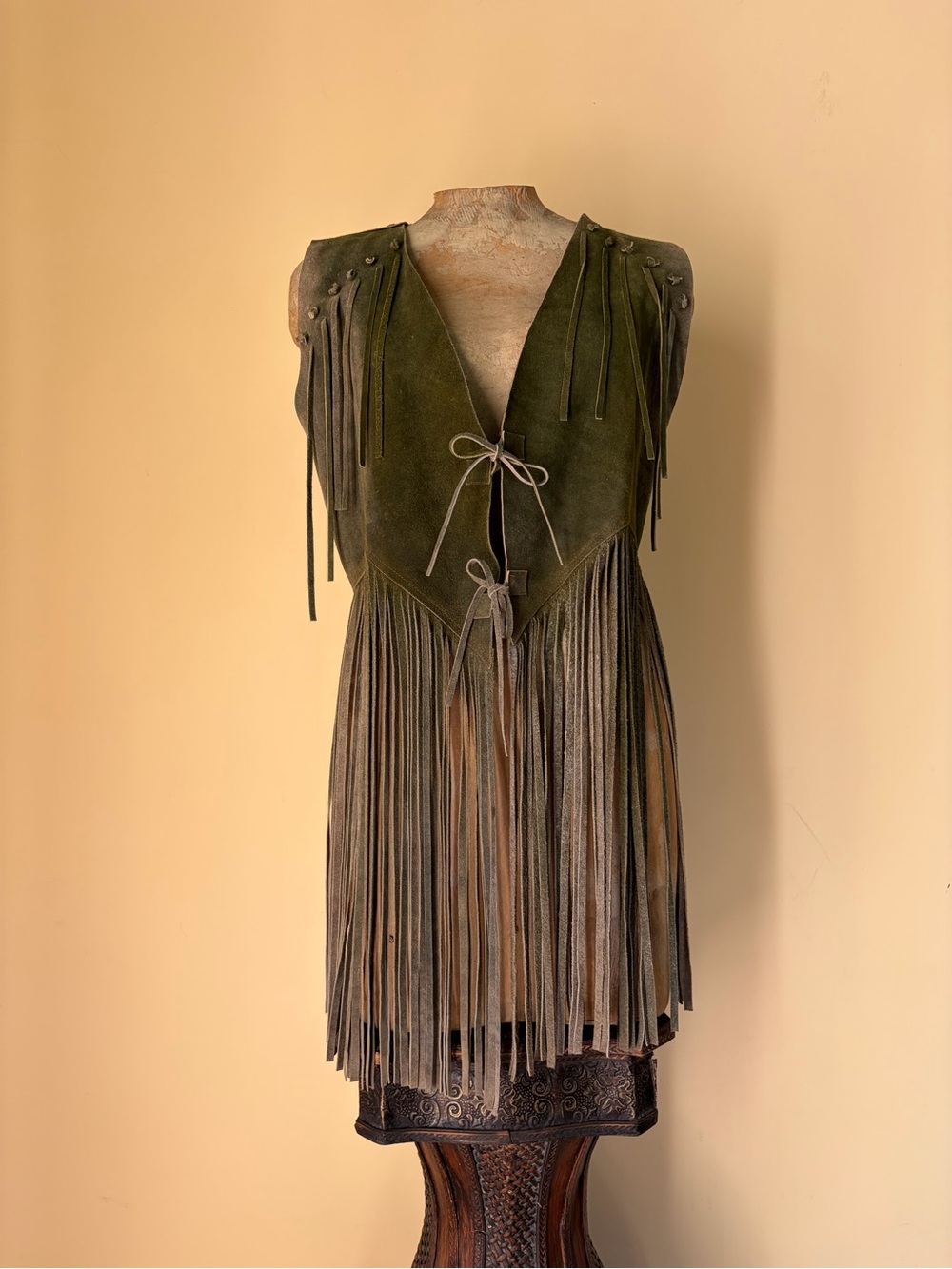 Authentic 70’s Handmade Hippie Sun Faded Suede Fringe Western Festival Vest